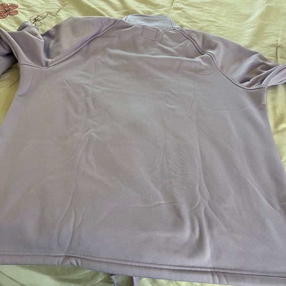 Champion Pullover/Sweatshirt - Picture 2 of 5